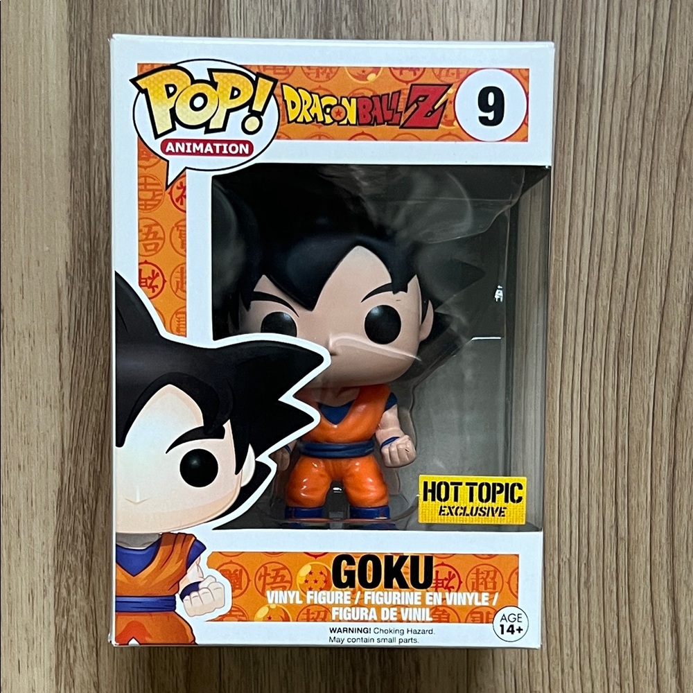 Funko Pop Dragonball Z Goku (Black Hair) #9 Hot Topic Exclusive.